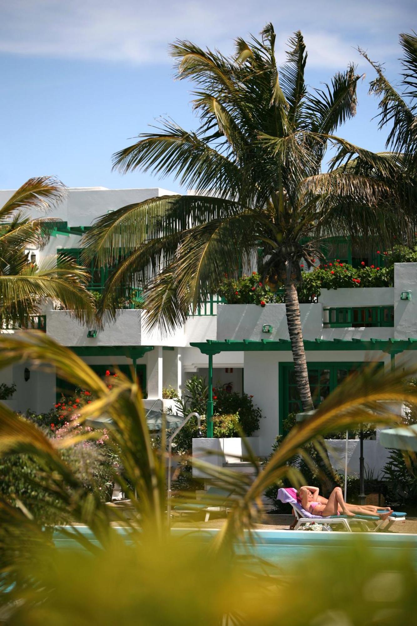 Nazaret Apartments Costa Teguise Bagian luar foto