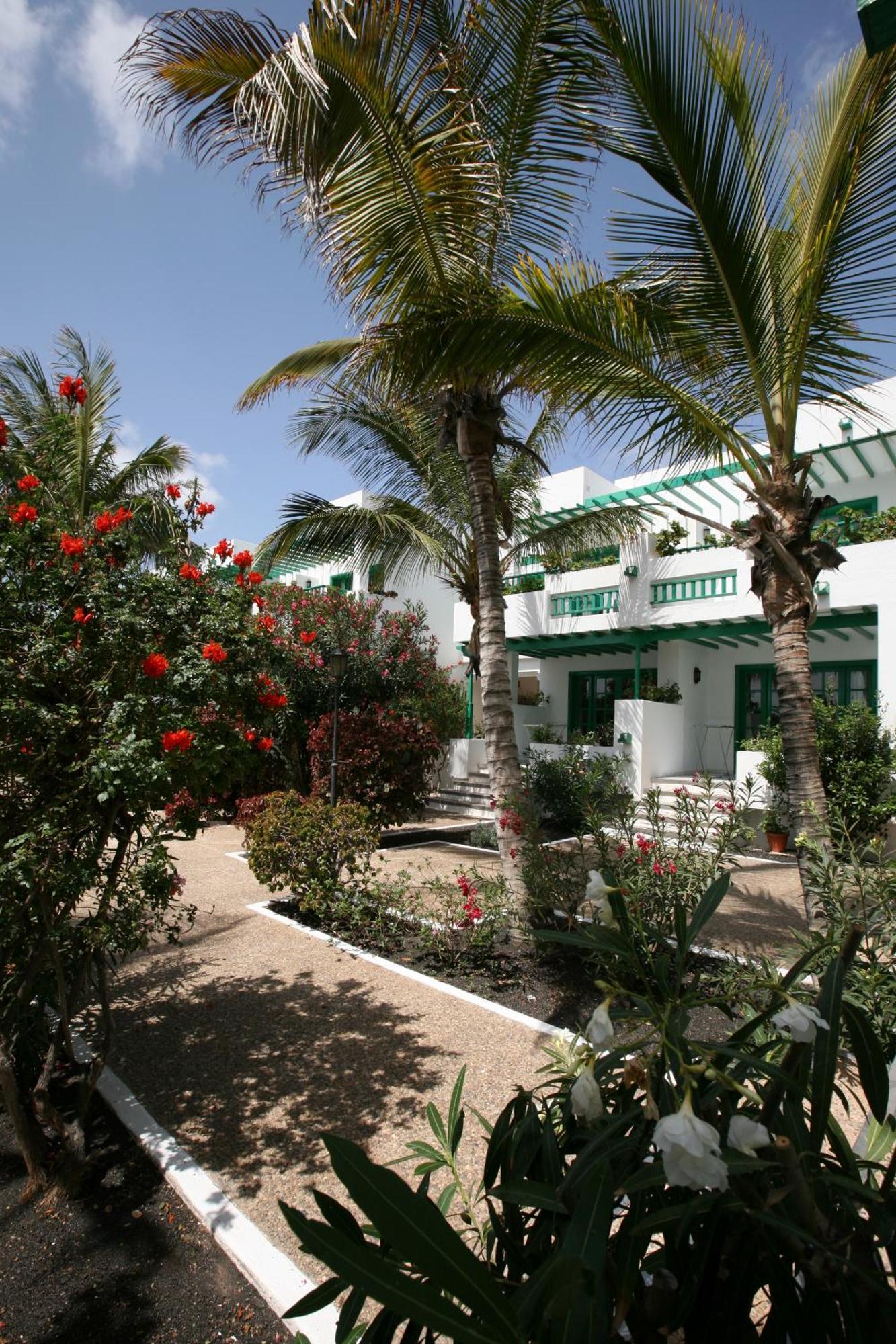 Nazaret Apartments Costa Teguise Bagian luar foto